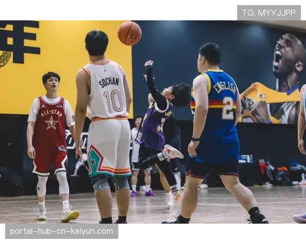 勇士传导球体系高效运转 助攻数据领先团队篮球典范